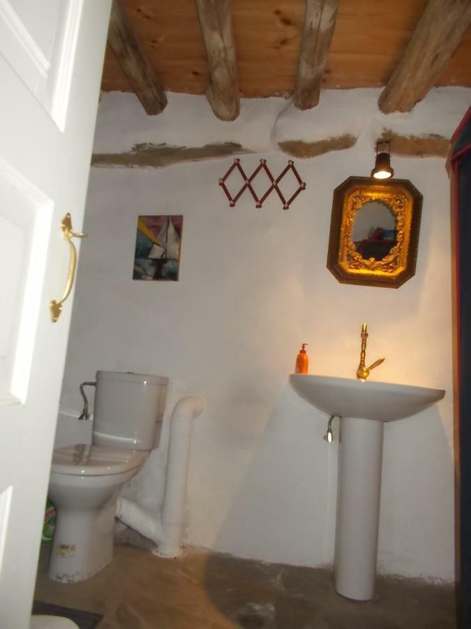 Cyclades Olive Museum'S Guest House Pitrofos Esterno foto